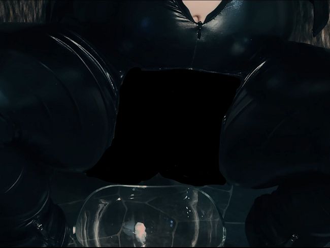 little nicky Porno Video: Pralle Kurven in Lack & Leder - schl**k meine pi**e (3)